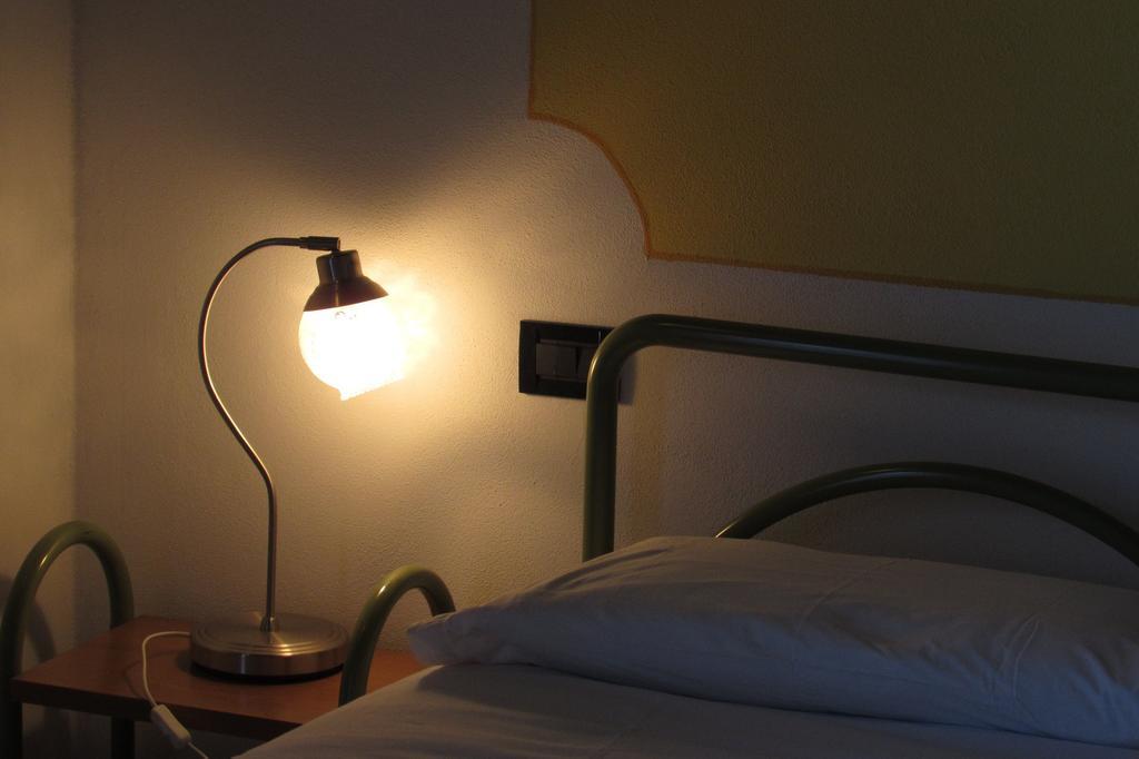 Corte Canale Virgilio Hotell Volta Mantovana Eksteriør bilde